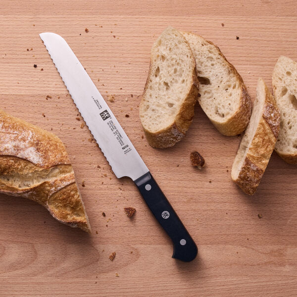 Buy ZWILLING Gourmet 8-inch, Bread Knife | ZWILLING.COM